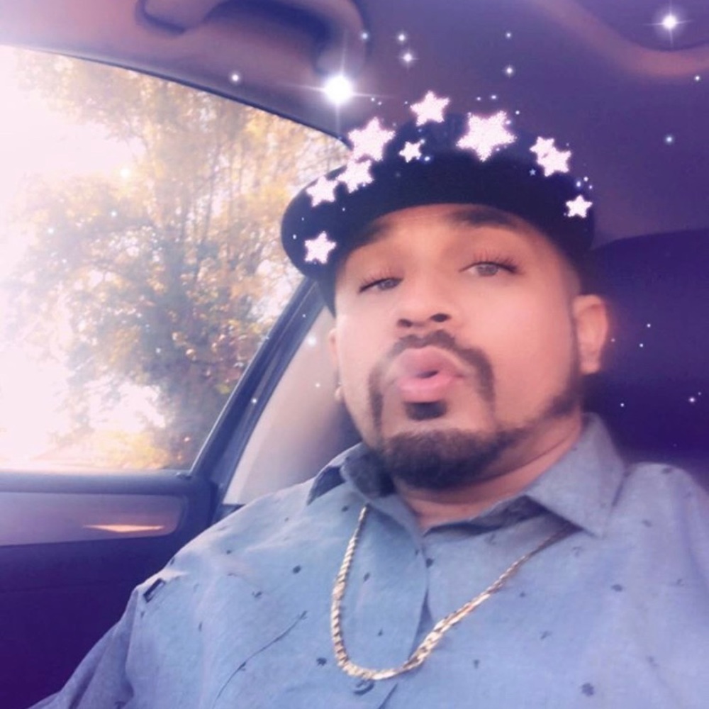 Meet your Posher, Luis